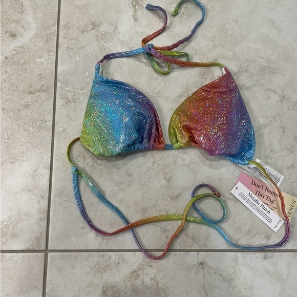 NEW VENUS Shine Bahamas Bikini Too - Picture 4 of 8